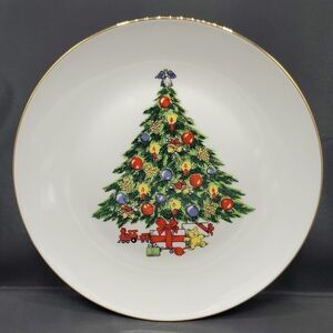 Jamestown China Christmas Tree Dinner Plate with Gold Trim 11"